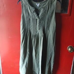 Sleeveless Olive Green Pintuck Women's Sundress With Pockets. Large